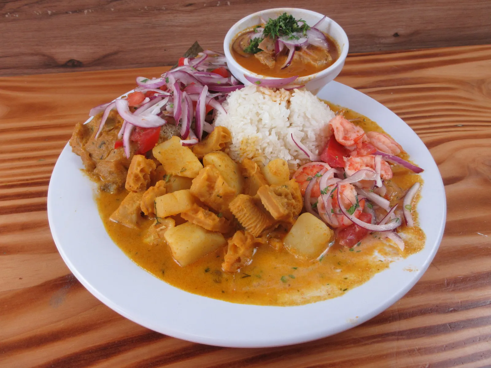 gastronomía Ecuatoriana para Ti - diseñado por Ivan Mayorquin